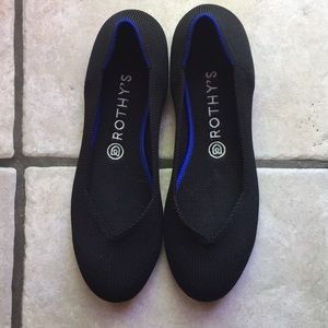 ⭐️LAST PRICE REDUCTION ⭐️NWOT Rothy’s Flats Black